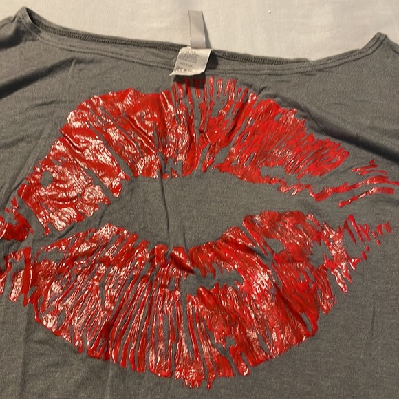 Shirt - Picture 9 of 9